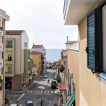 Delizioso Bilocale Centro דירה